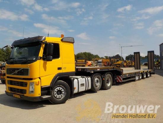Volvo FM12 400 with new MAC Lowloader
