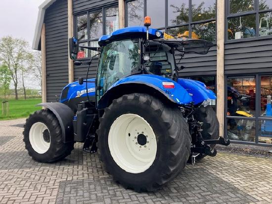 New Holland T7.210