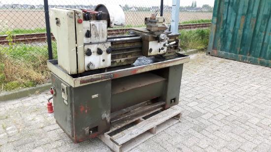 M300