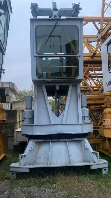 Liebherr 180 EC-H 10
