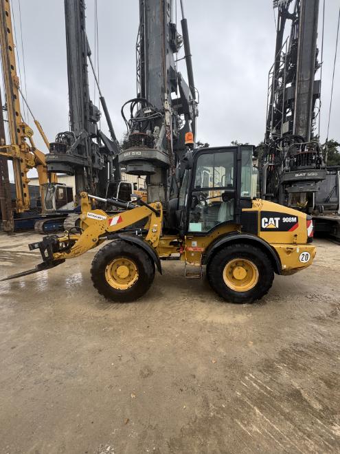 Caterpillar 908 M