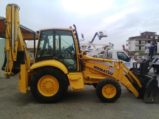 Komatsu WB93R-2 COM WB93R-2