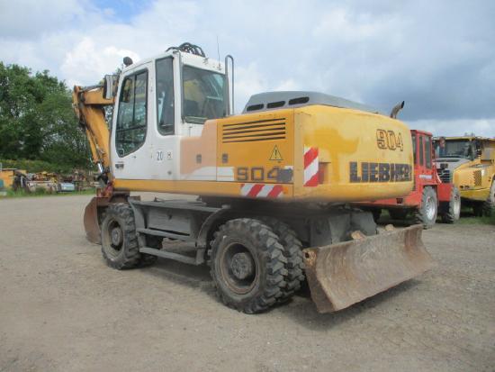 Liebherr A 904 C
