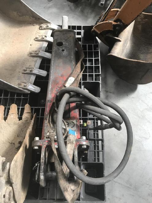 Case hammer for excavator