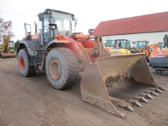 Hitachi ZW 220