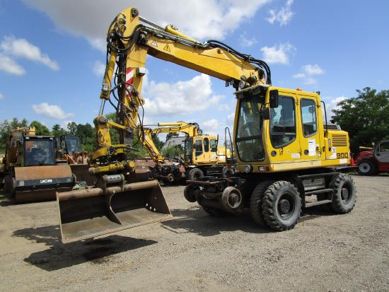 Liebherr A 900 C ZW