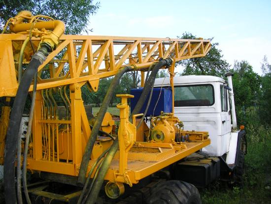 Bohak P1002 drilling rig