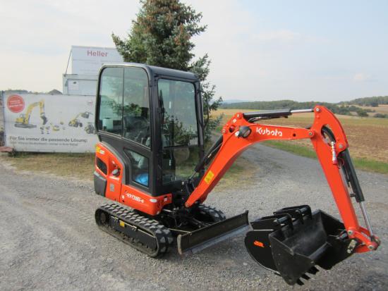 Kubota KX 016-4; Verstellbares Fahrwerk, 3 neue Löffel