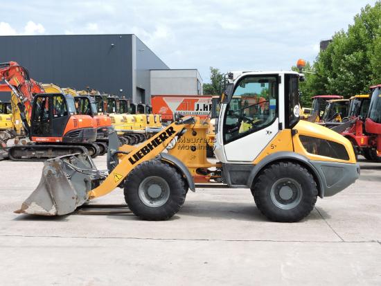 Liebherr L508 + FORK