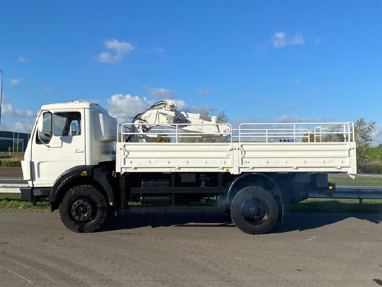1017 4X4 ex army reconditioned white with crane