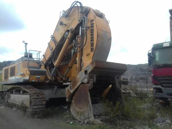 Liebherr 964