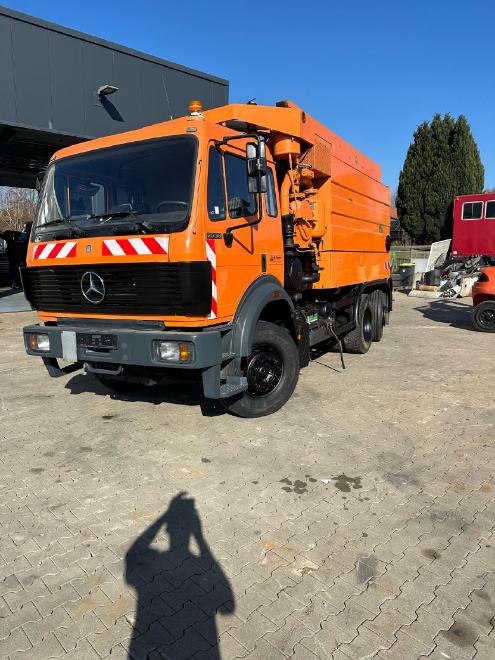 Mercedes Benz 2538 L 6x2