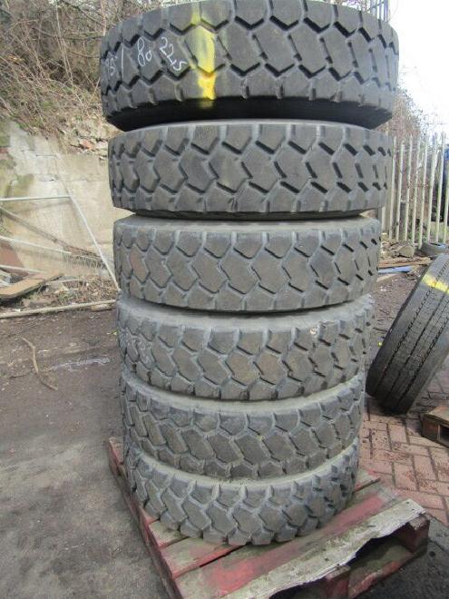 ALCOA’ (6) BUDGET TRACK GRIT TYRES ONLY 4 TYRES