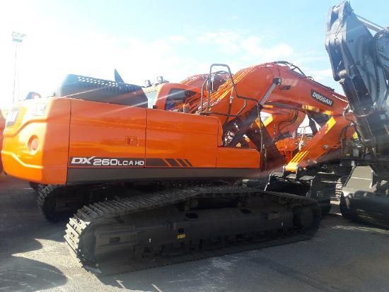 Doosan DX260LCA