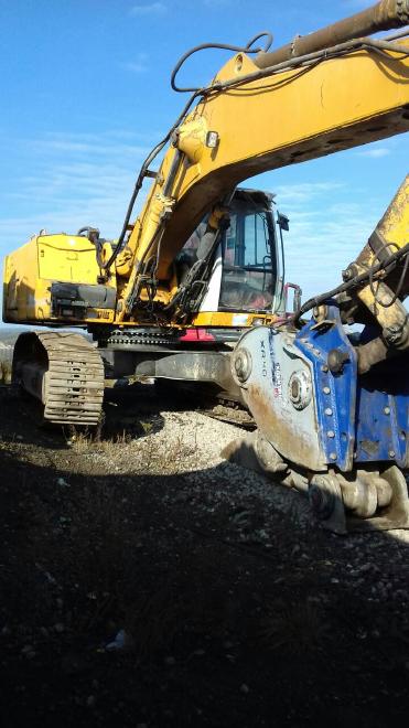 Liebherr 944