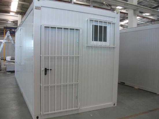 Bürocontainer mit Gitter
