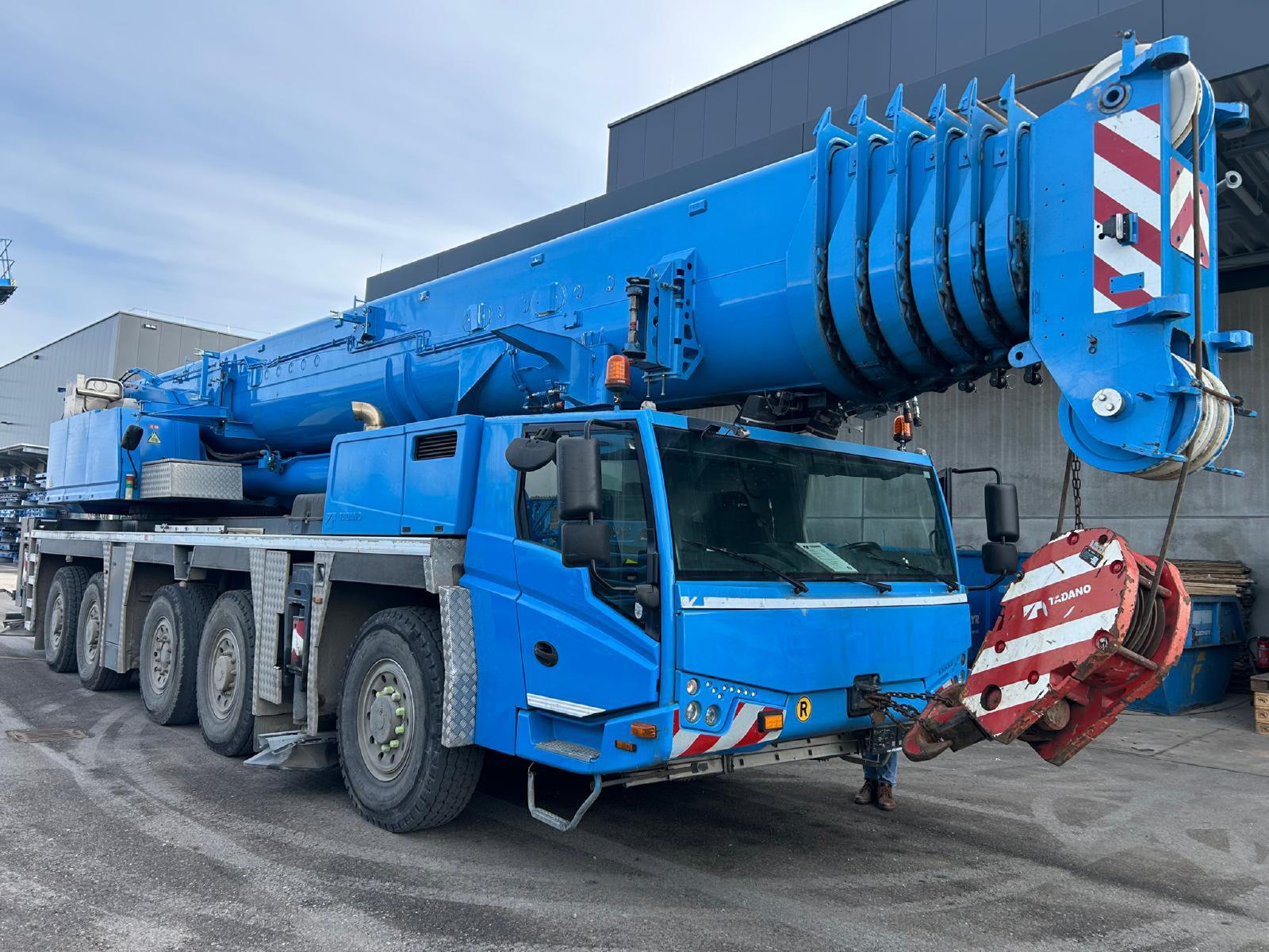 Tadano Faun ATF 220G-5 Mobile crane buy used in Salzburg