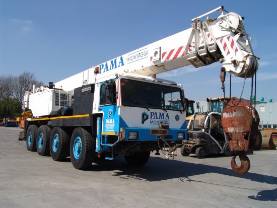 Liebherr LTM 1070