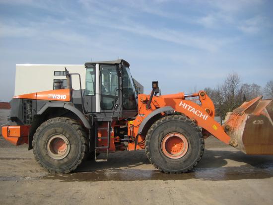 Hitachi ZW310