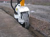 Simex Vibrations Graben- Radverdichter,