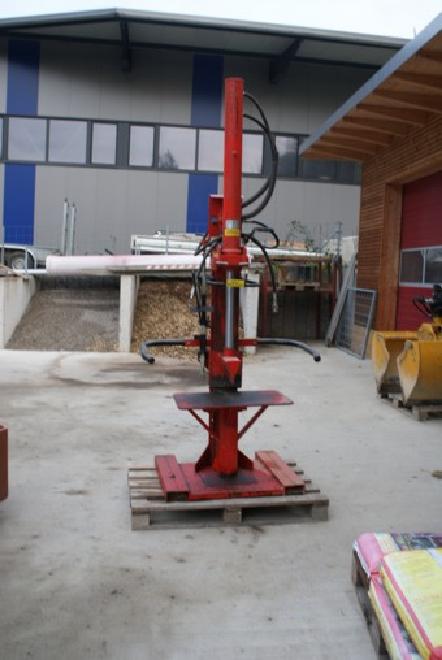 unb. Holzspaltmaschine