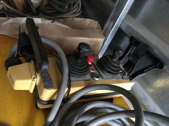 Liebherr Kran Kabelsteuerungen