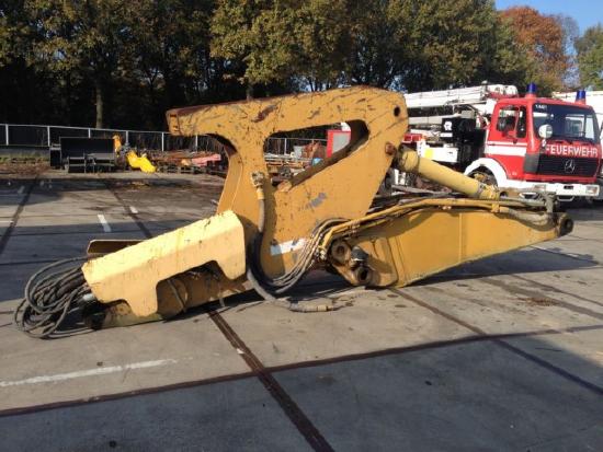 Caterpillar 330