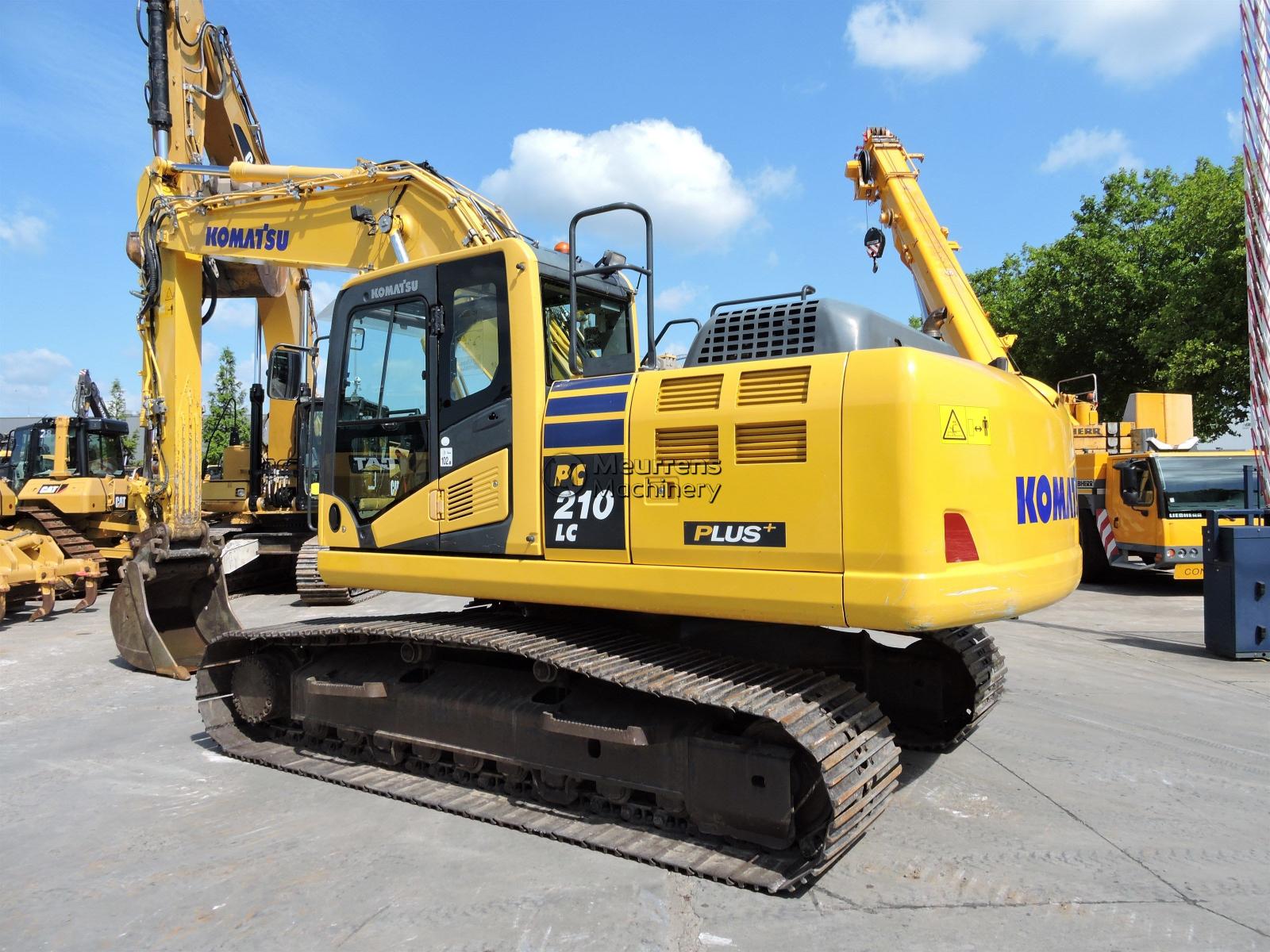 KOMATSU　 PC210LC-10 Komatsu Standard Crawler Excavator PC210-10 PC210LC-10