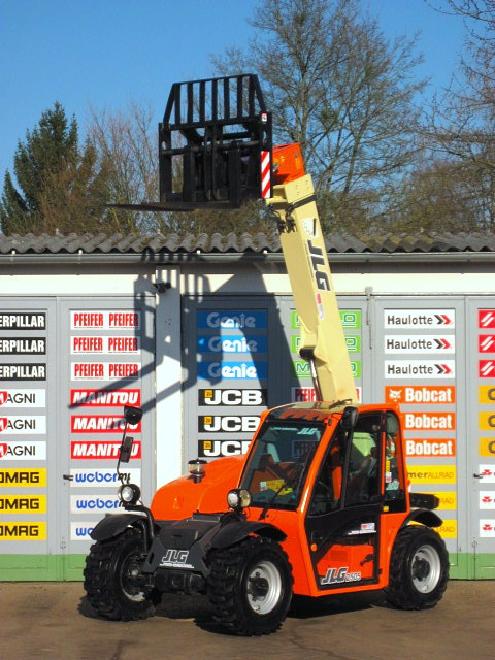 JLG 2505 TURBO ** 4x4x4 / 6m / 2.5t ** vgl TH255