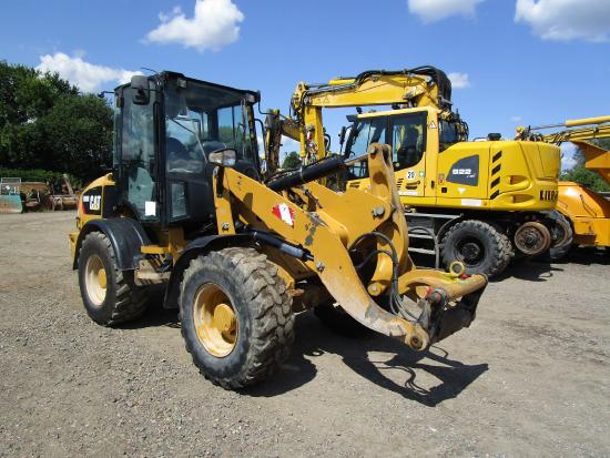 Caterpillar 908 M