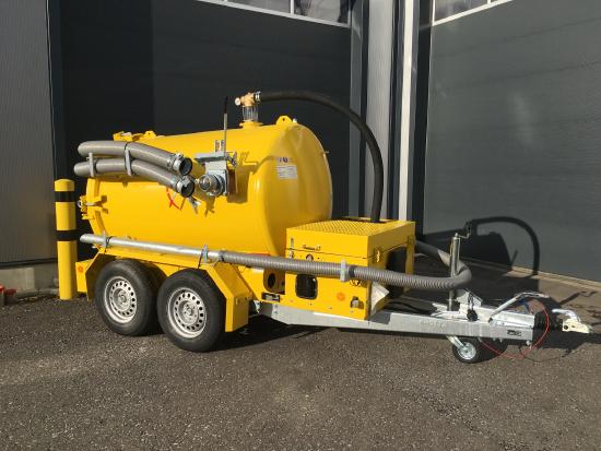M-Vac 2000
