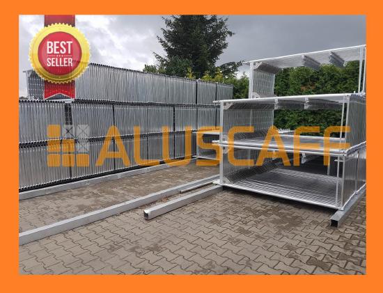 LB 0,73m Nieuw Steiger / Gevelsteigers / Scaffolding / façade échafaudages / échafaudage / Gerüste Typ Baumann Layher 299,33m²