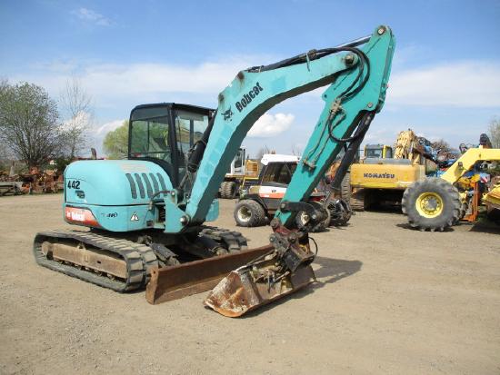 Bobcat 442