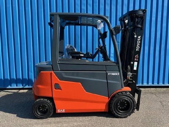 Toyota Traigo 80 9FBM35T | 2024