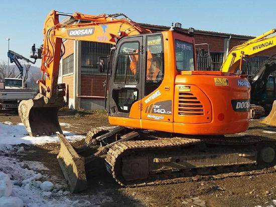 Doosan DX 140 LCR