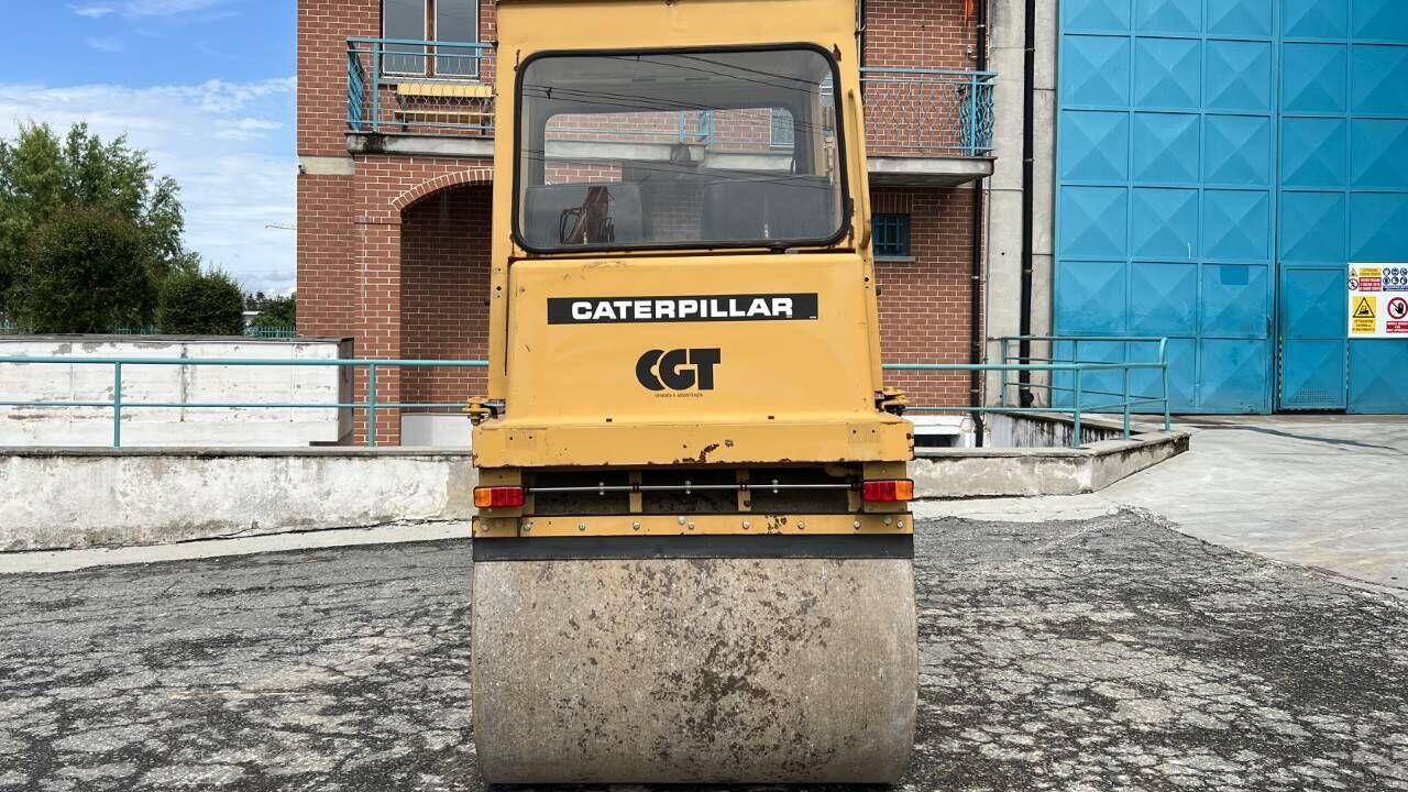 Caterpillar CB-424 Rouleau combiné acheter d'occasion dans Piémont
