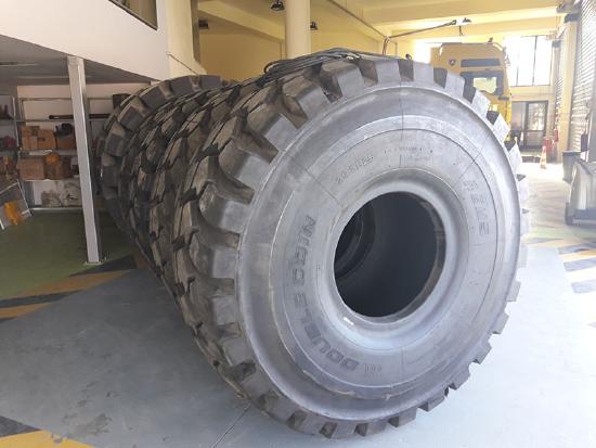 Double Coin 35/65R33L5 REM 18