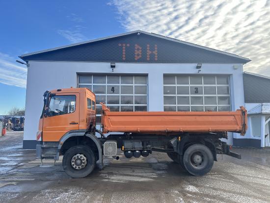 Mercedes Benz Axor 1824