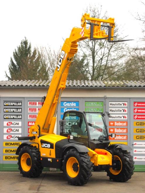 JCB CB 535 - 95 4x4x4 ** 9.5m / 3.5t. ** Zusatzhydr.