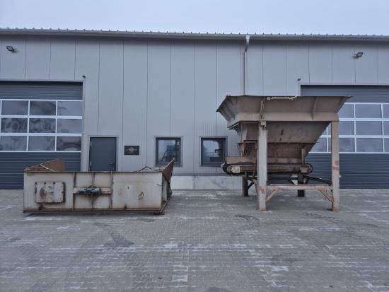 Aufgabetrichter ca. 11 m³