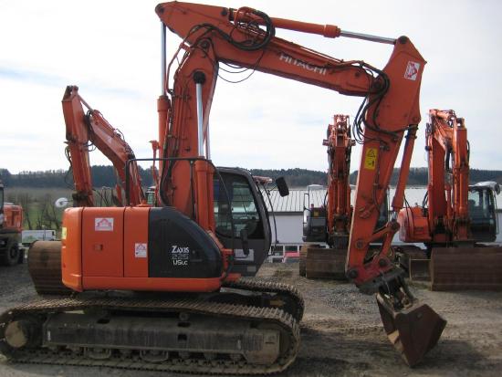 Hitachi ZX225USLC Verstellausleger