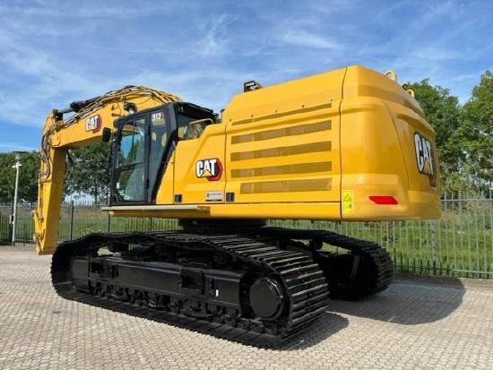 Caterpillar 352 from 2023 with only 820 hours EPA and CE