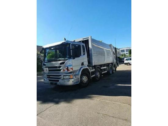 Scania P410 LB 8x2*6 MNA VARIOPRESS ZÖLLER DELTA 2301
