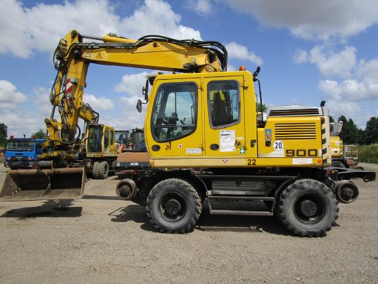 Liebherr A 900 C ZW
