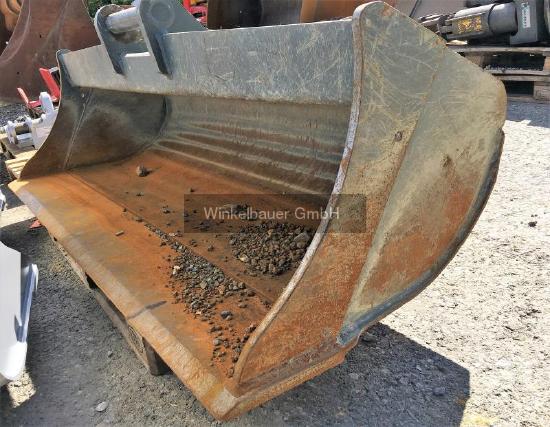 Winkelbauer Böschungslöffel STARR KL1.8 GR 200 S60 (NEUSON
